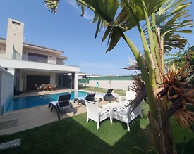 Çeşme Ali Bostan Plajına Yakın, Özel Havuzlu, Bahçeli, Konforlu Villa - 3