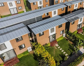 Çeşme Altınkum'da Modern Tasarımlı, Ortak Havuzlu, 2+1 Tiny House  - 1