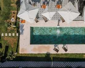 Çeşme Altınkum'da Modern Tasarımlı, Ortak Havuzlu, 2+1 Tiny House - 3