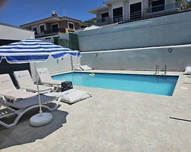 Çeşme Çiftlik'te Kalabalık Ailelere Uygun, Özel Havuzlu, Modern Villa - 2