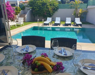 Çeşme Ali Bostan Plajına Yakın, Özel Havuzlu, Bahçeli, Konforlu Villa - 5