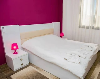 Çeşme Dalyan'da Sakin Konumda, Deniz Manzaralı, Konforlu Ev - 4