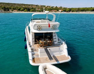 Çeşme Dalyan'ın Engin Maviliklerinde, 4 Kişilik, Lüks Motoryat - 3