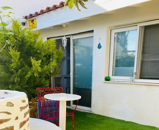 Çeşme Ildır'da Elverişli Konumda, Taş Mimarili, Tatil Evi - 1