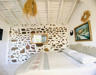 Çeşme Ildır'da Elverişli Konumda, Taş Mimarili, Tatil Evi - 4