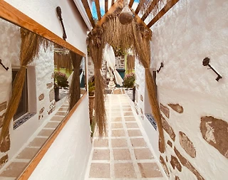 Çeşme Ildır’da Taş Mimariye Sahip, Bahçeli Tatil Evi - 4