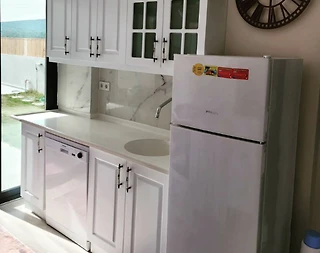 Çeşme Şifne'de Elverişli Konumda, Özel Havuzlu, Konforlu Villa - 3