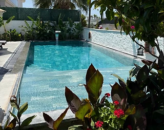 Çeşme Şifne'de Elverişli Konumda, Özel Havuzlu, Kiralık Villa - 1