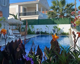 Çeşme Şifne'de Elverişli Konumda, Özel Havuzlu, Kiralık Villa - 2