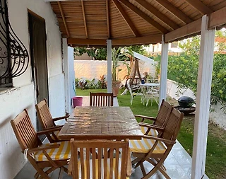 Çeşme Şifne'de Elverişli Konumda, Özel Havuzlu, Şık Villa - 5