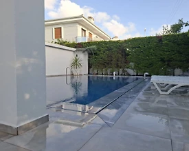 Çeşme Şifne'de Merkezi Konumda, Özel Havuzlu, Kiralık Villa - 3