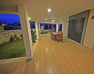 Çeşme Şifne'de Yapımı Yeni Tamamlanmış, Özel Havuzlu, 4+1 Villa - 5