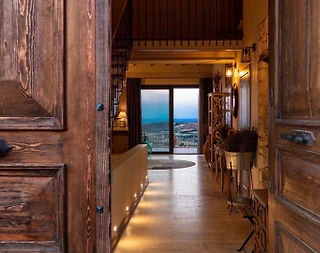 Çeşme Ovacık'ta Deniz Manzaralı, Özel Havuzlu, Lüks Taş Villa - 4