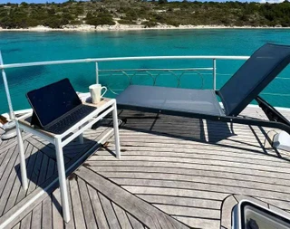 Çeşme'de Enfes Tasarıma Sahip, Serin Sularda, Konforlu Motoryat - 4