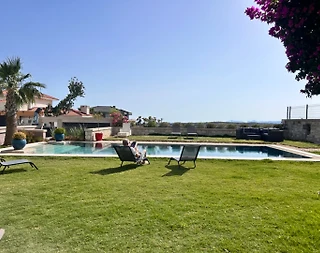 Çeşme'de Kalabalık Aileler İçin Uygun, Özel Havuzlu, Lüks Villa - 3