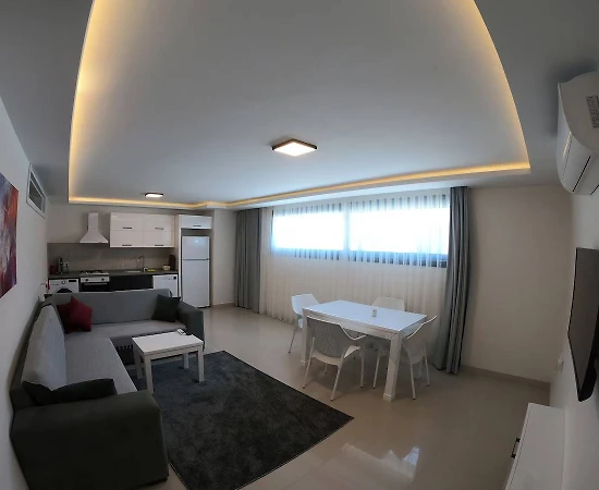 Çeşme Dalyan'da Merkeze Yakın Konumda, 1+1, Konforlu Suit - 1