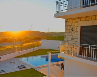 Çeşme'de Deniz Manzaralı, Özel Havuzlu, Muhteşem Tasarımlı Villa - 3