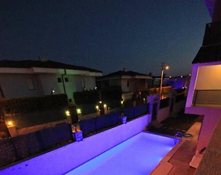 Çeşme Şifne'de Yapımı Yeni Tamamlanmış, Özel Havuzlu, 4+1 Villa - 4