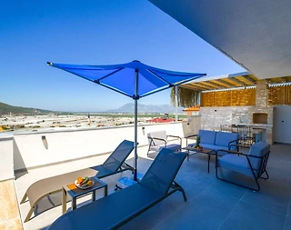 Kaş Yeşilköy'de Sakin Konumda, Isıtmalı Havuzlu, Saunalı, Lüks Villa - 4