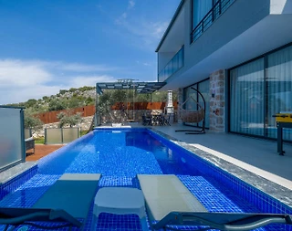 Kaş Üzümlü'de Şehrin Gürültüsünden Uzakta, Özel Havuzlu, Çift Jakuzili Villa - 5
