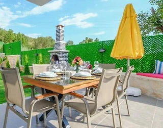 Kaş Andifli'de Modern Tasarımlı, Özel Havuzlu, 6 Kişilik Villa - 5