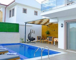Kaş Andifli'de Modern Tasarımlı, Özel Havuzlu, 6 Kişilik Villa - 3