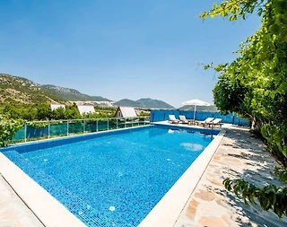 Kaş Bezirgan'da Doğa ile Baş Başa, Bahçe ve Köy Manzaralı, Kiralık Villa - 3
