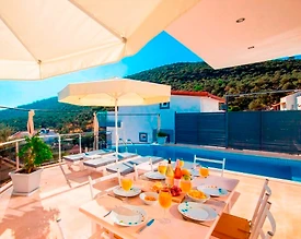 Kaş Kalkan'da Denize Yakın, Özel Havuzlu, Muhafazakar Villa - 3