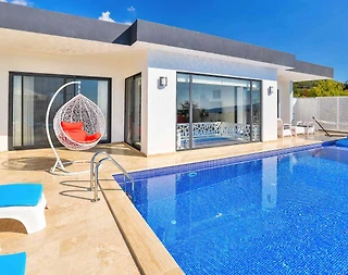 Kaş Üzümlü'de Doğa İçerisinde, Isıtmalı Özel Havuzlu, Kiralık Villa - 1