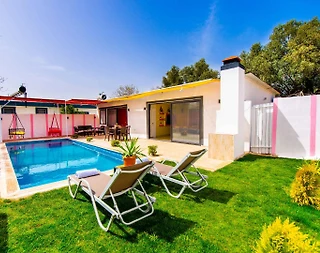 Kalkan Üzümlü'de Geniş Bahçeli, Özel Havuzlu, Jakuzili Balayı Villası - 5