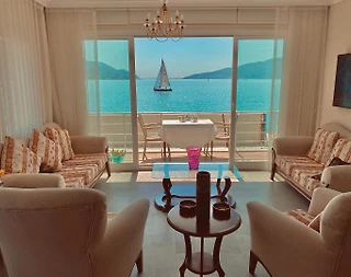  Marmaris'te Merkezi Konumda, Deniz ve Doğa Manzaralı, Tatil Evi - 3