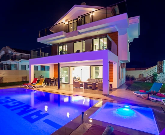 Ölüdeniz'de Kalabalık Ailelere Uygun, Özel Havuzlu, Otantik Villa - 1