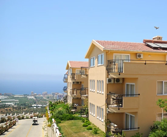 Alanya'da Merkeze Yakın, Site İçerisinde, 1+1 Suit - 1