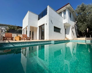 Kalkan'da Denize Yakın, Özel Havuzlu, Konforlu Villa - 1