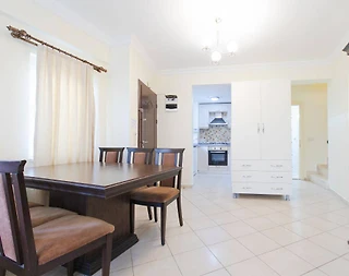 Didim Akbük'te Özel Plajlı Tesiste, Bahçeli Kiralık Yazlık  - 4