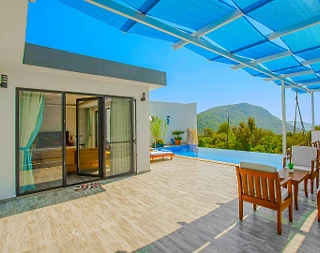 Kaş Üzümlü'de Yemyeşil Doğa Manzaralı, Özel Havuzlu, Jakuzili Villa - 2