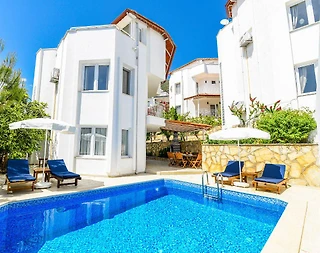 Kaş Kalkan'da Denize Yakın Konumda, Özel Havuzlu, Kiralık Villa - 1