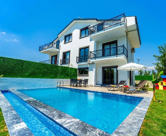 Muğla Seydikemer'de Doğa Manzaralı, Özel Havuzlu, 6 Kişilik Villa - 1