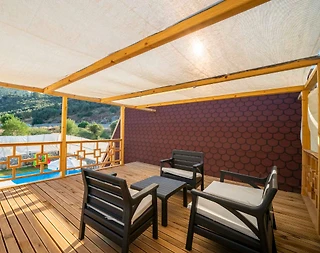 Kaş Yeşilköy'de Ahşap Mimarili, Özel Havuzlu, Bahçeli Villa - 5