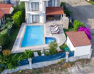 Dalyan'da Zarif Tasarımlı, Özel Havuzlu, Kiralık Şık Villa - 2