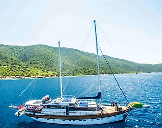 Bodrum'da Mavi Yolculuğunuza Eşlikçi, Üst Standart, 12 Kişilik Gulet - 1