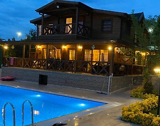 İstanbul Şile'de Geniş Bahçeli, Özel Havuzlu, Ahşap Villa - 5