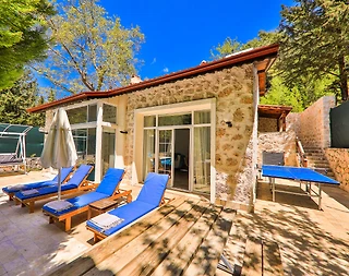 Kaş Sarıbelen'de Muhteşem Doğada, Isıtmalı Havuzlu, Taş Villa - 3