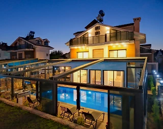 Fethiye’de Ölüdeniz Plajı’na Yakın, Isıtmalı Havuzlu, Kiralık Villa - 2