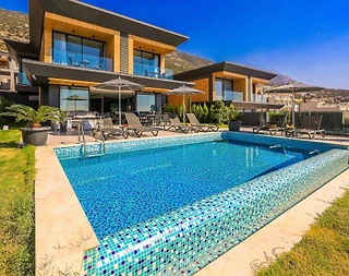 Kaş Kalkan'da Enfes Deniz Manzaralı, Özel Havuzlu, Şık Villa - 1