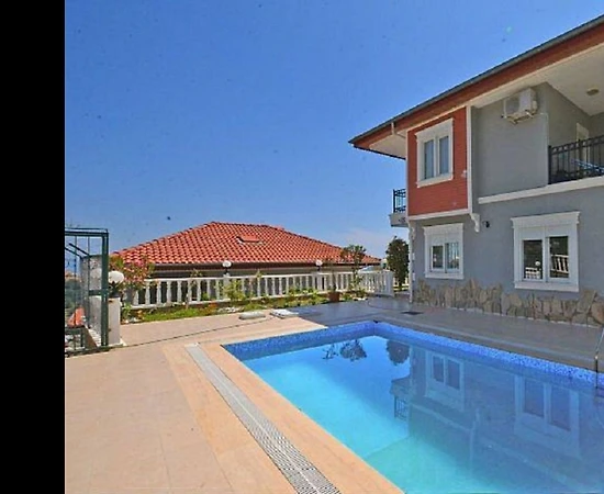 Alanya'da Deniz ve Orman Manzaralı, Özel Havuzlu, Lüks Villa - 1