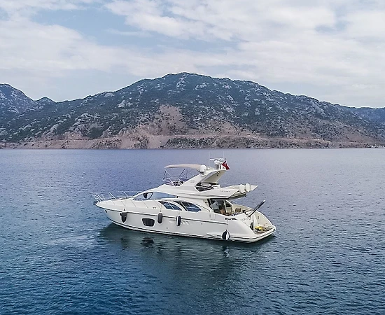 Bodrum'da Mavi Suların Tadını Çıkarabileceğiniz, Kiralık Yat - 1