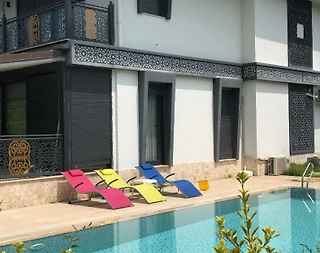 Sapanca Kırkpınar'da Eşsiz Lokasyonda, Özel Havuzlu, Bahçeli Villa - 3