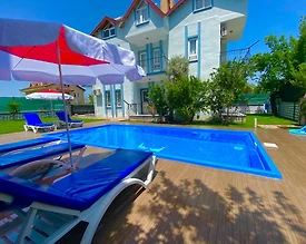 Fethiye'de Karaçulha'da Denize Yakın, Ortak Havuzlu, 3+1, Konforlu Ev - 2