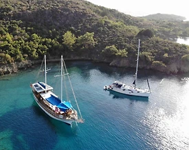 Bodrum'da Eşsiz Bir Deneyim Sunan, 5 Kabinli, Konforlu Gulet - 2